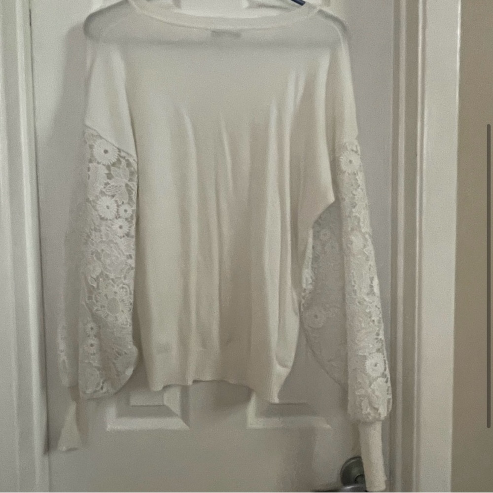 Sioni Cream Lace Sleeve Sweater